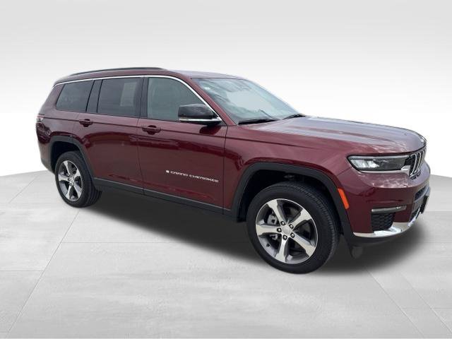 Used 2024 Jeep Grand Cherokee L Limited AWD/4WD image 8