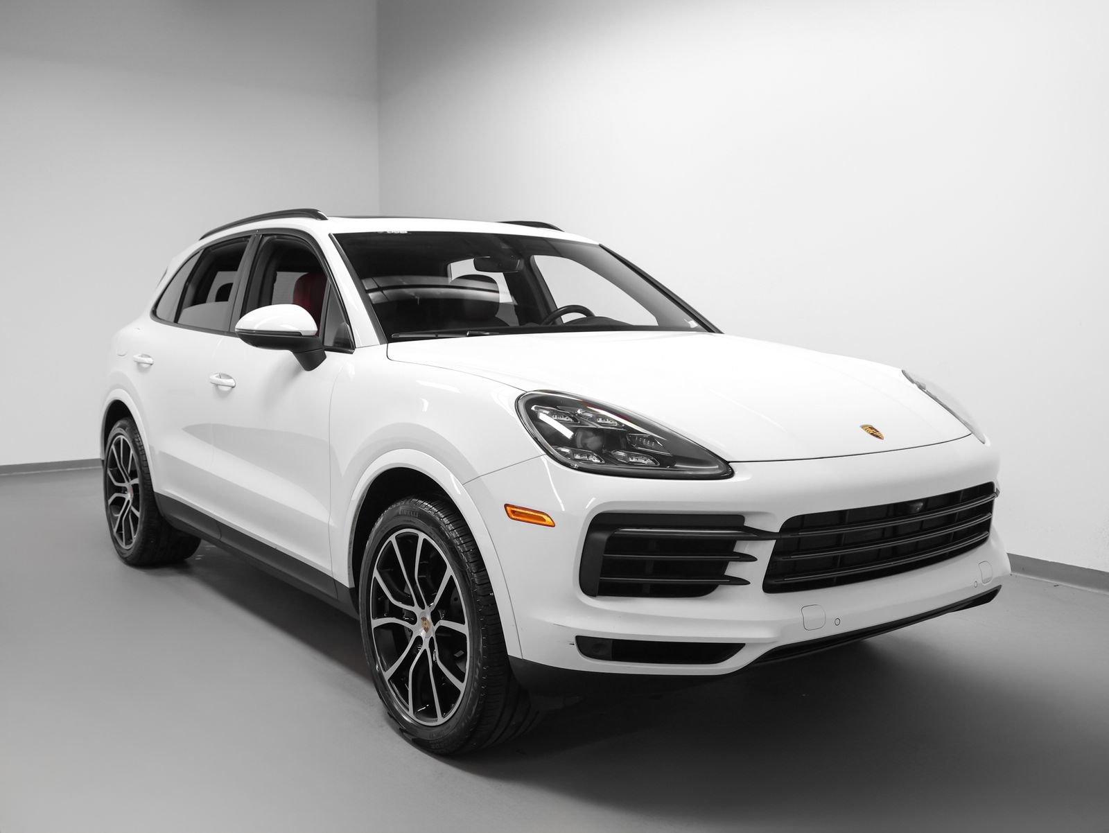 Used 2023 Porsche Cayenne S Platinum image 10