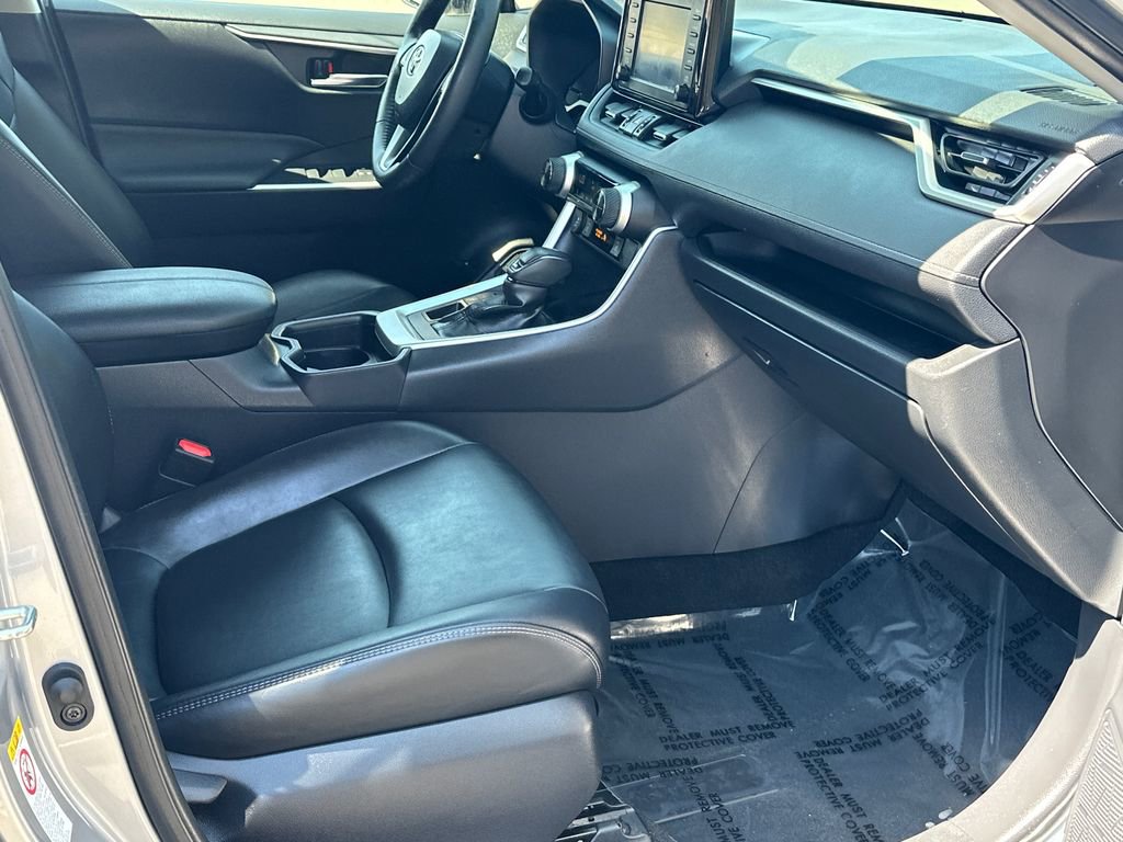 Used 2019 Toyota RAV4 XLE Premium w/ Cold Weather Package image 12