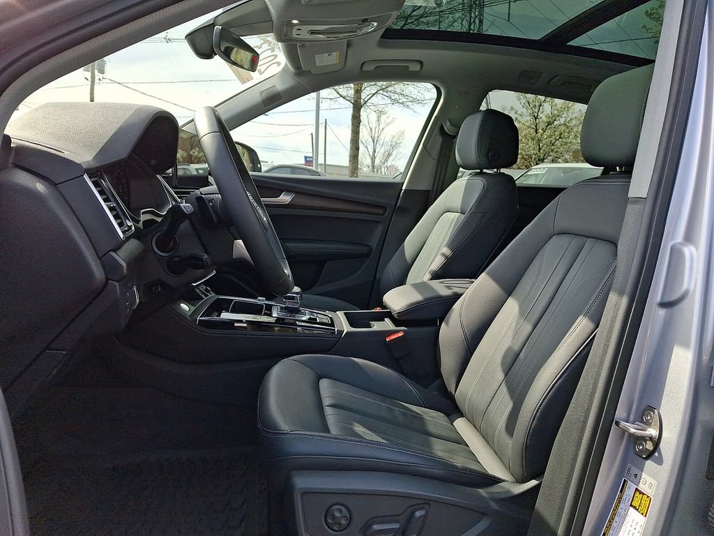 Used 2023 Audi Q5 2.0T Premium Plus w/ Premium Plus Package AWD/4WD image 19