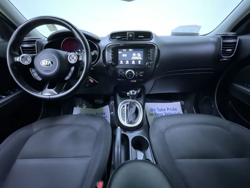 Used 2019 Kia Soul + FWD image 17