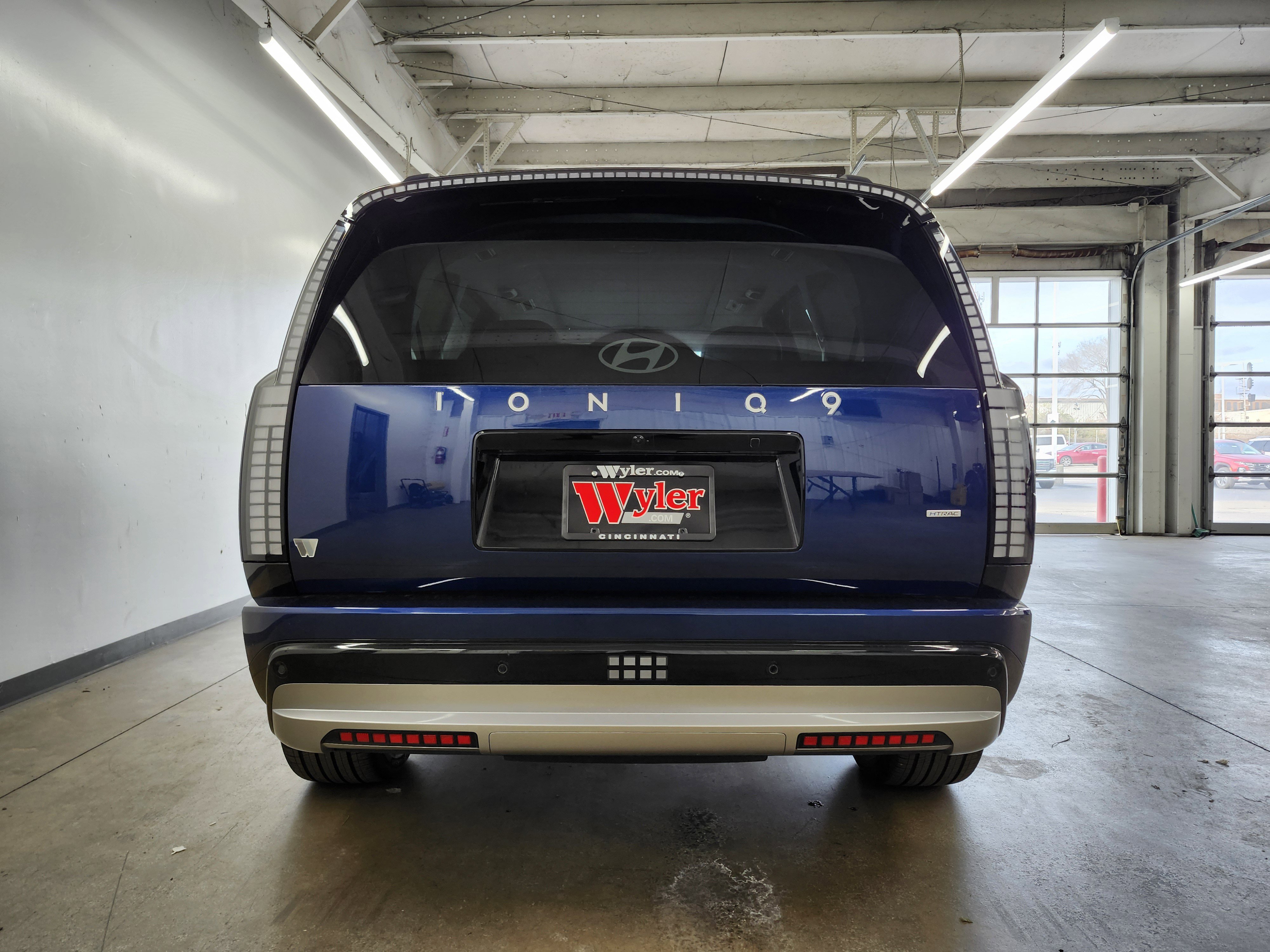 New 2026 Hyundai Ioniq 9 Limited image 24