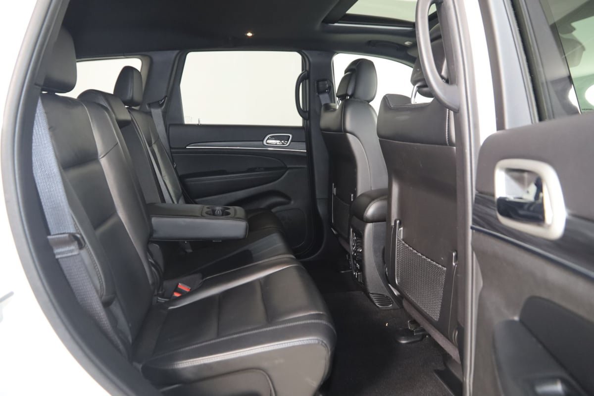 Used 2021 Jeep Grand Cherokee Limited AWD/4WD image 15