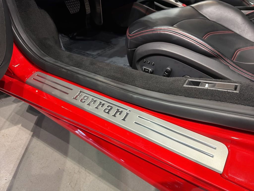 Used 2018 Ferrari 488 Spider RWD image 20