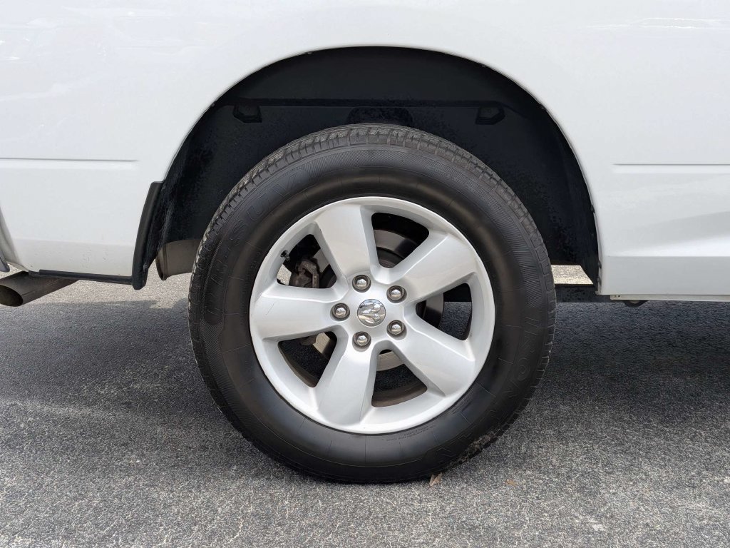 Used 2024 RAM 1500 Classic SLT AWD/4WD image 11