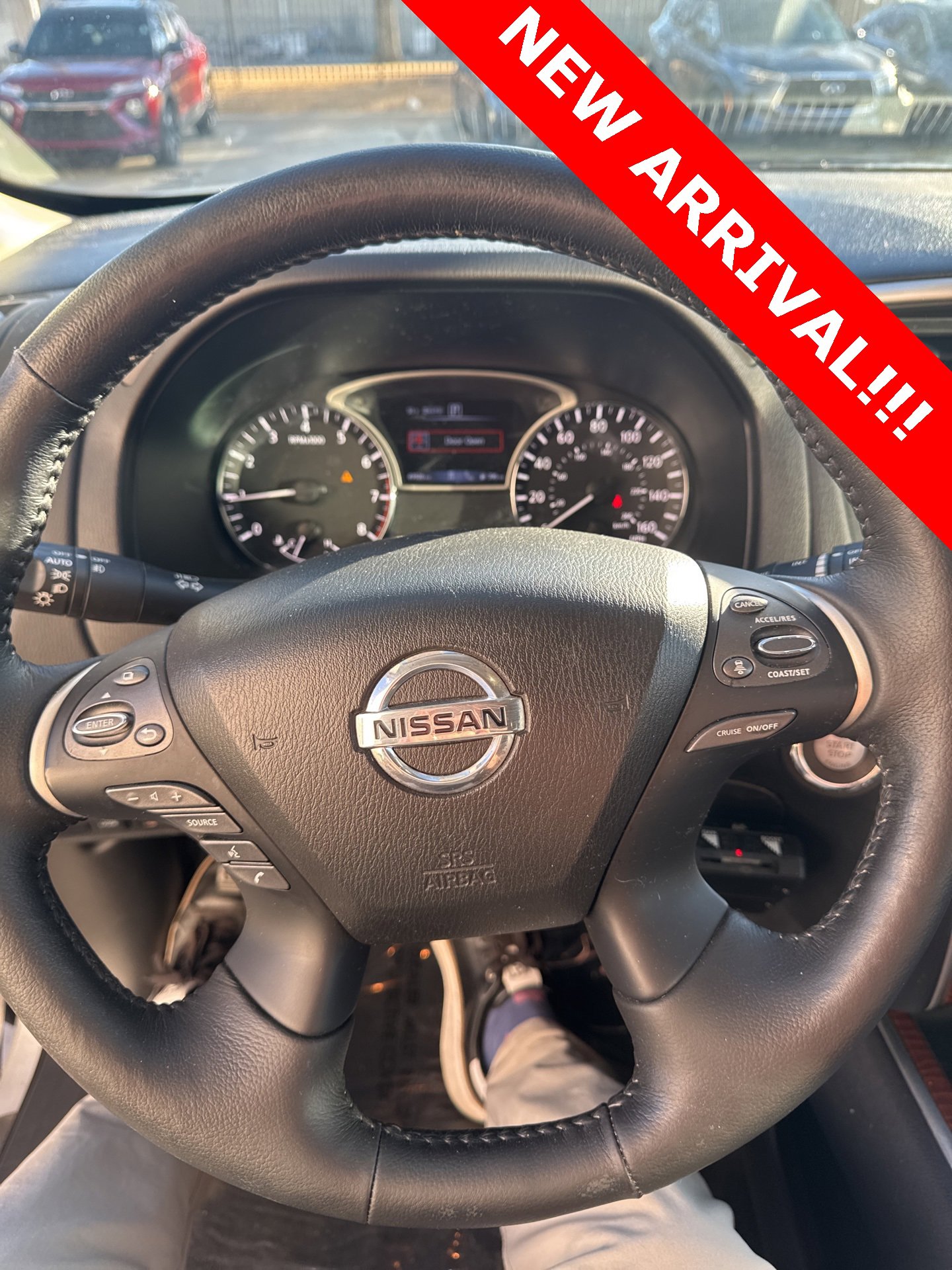 Used 2020 Nissan Pathfinder Platinum image 12