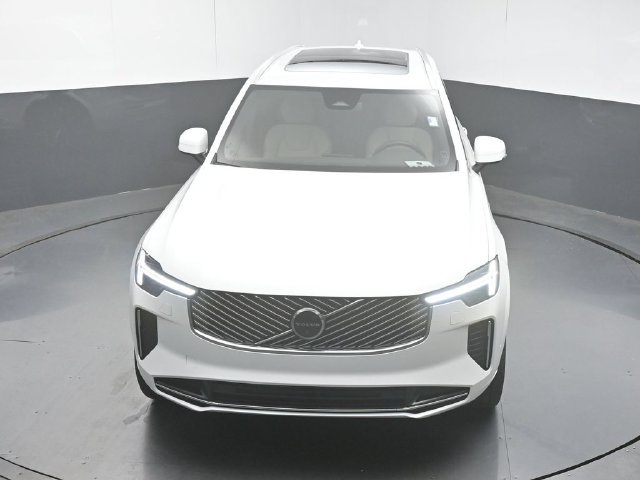 Used 2026 Volvo XC90 T8 Plus w/ Protection Package Premier AWD/4WD image 45