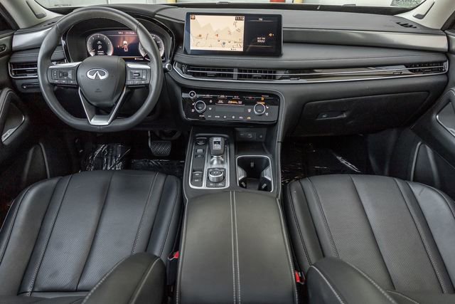 Used 2024 INFINITI QX60 Luxe w/ Performance Audio Package AWD/4WD image 7