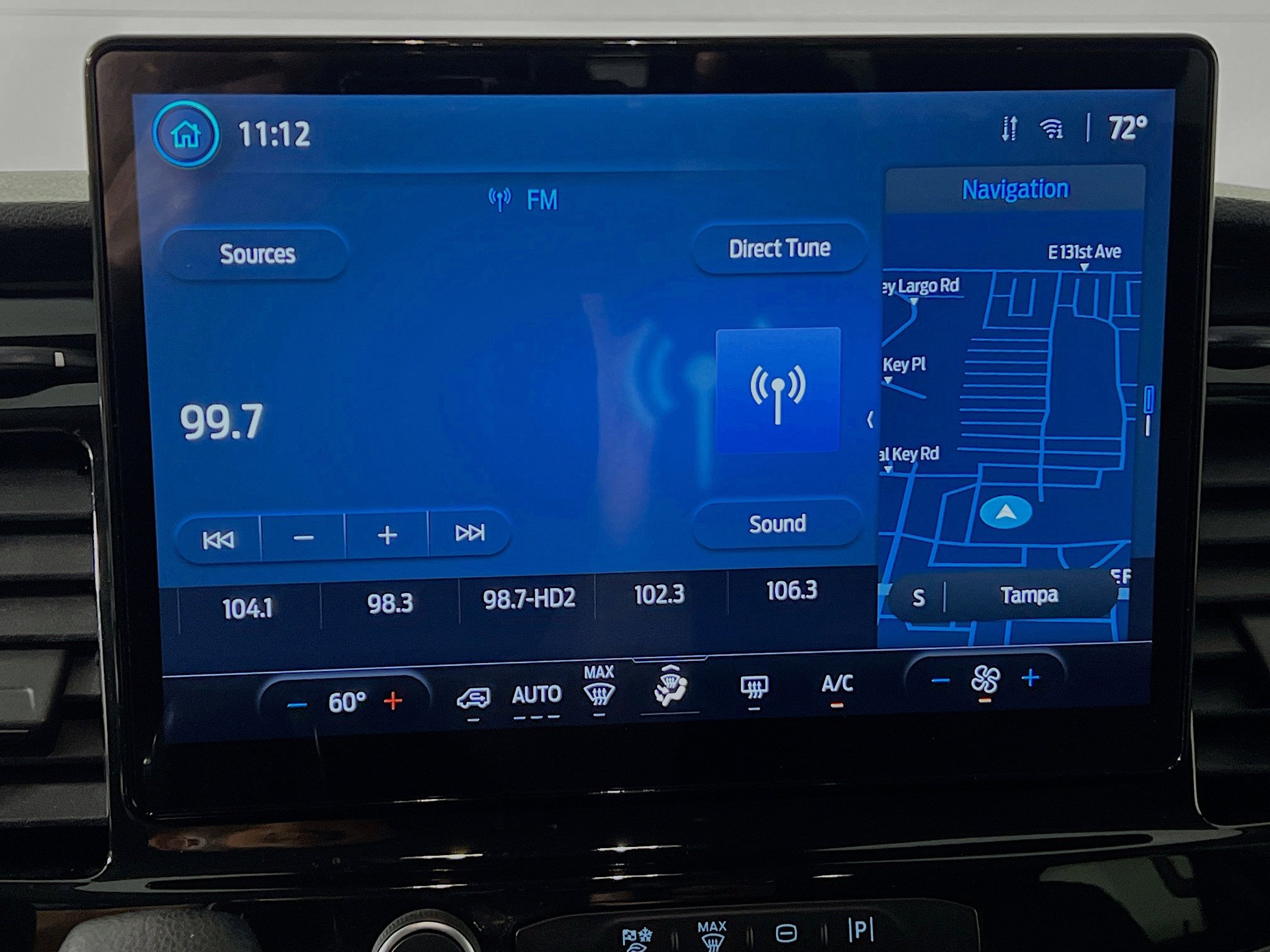 Used 2023 Ford Transit 350 XLT image 24