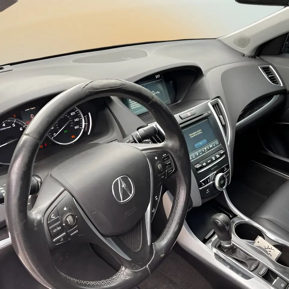Used 2018 Acura TLX image 16