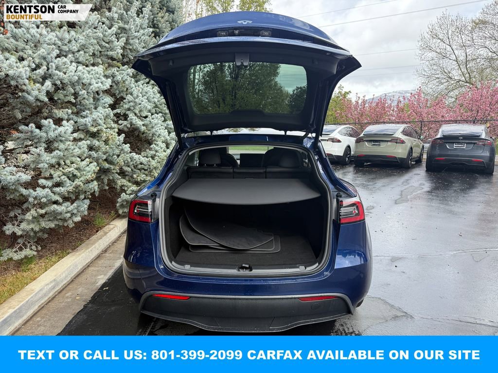 Used 2023 Tesla Model Y Long Range AWD/4WD image 30