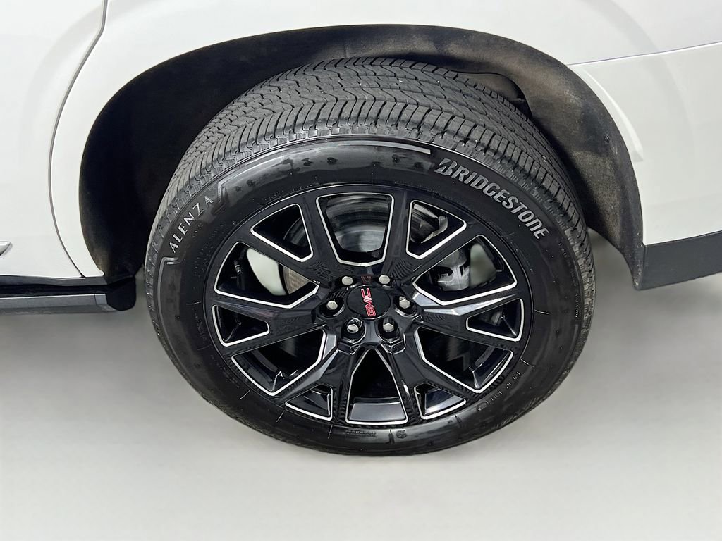 Certified 2025 GMC Yukon Denali w/ Sun & Power Step Package AWD/4WD image 28