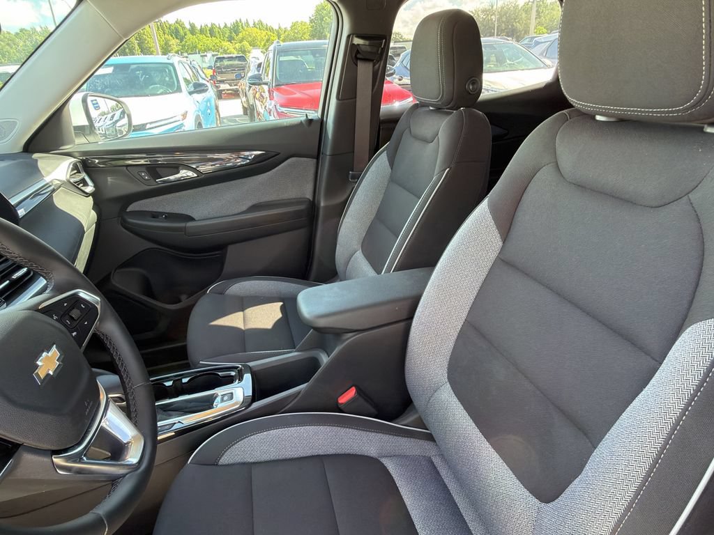 New 2026 Chevrolet TrailBlazer LT w/ Convenience Package FWD image 20