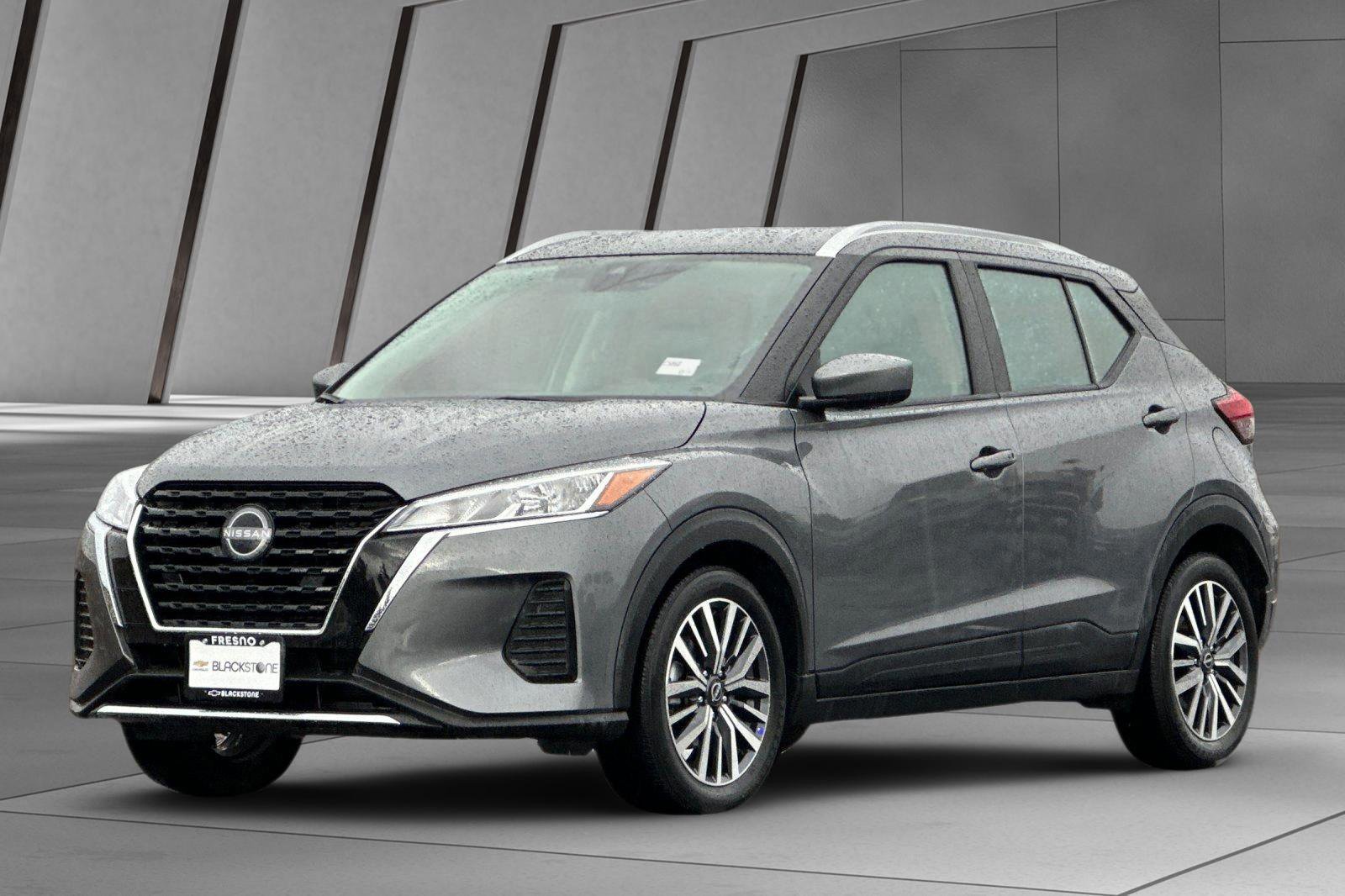 Used 2024 Nissan Kicks SV image 8