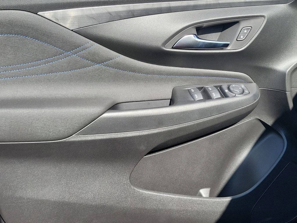 New 2026 Buick Envista Sport Touring image 11