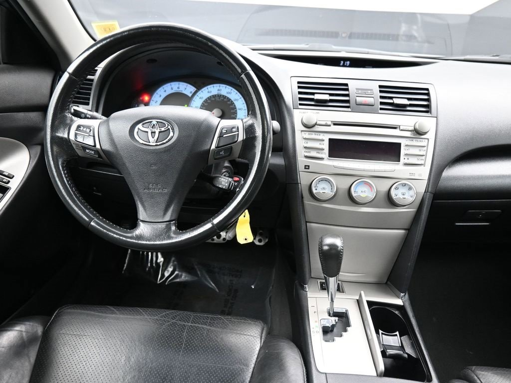 Used 2011 Toyota Camry SE image 20