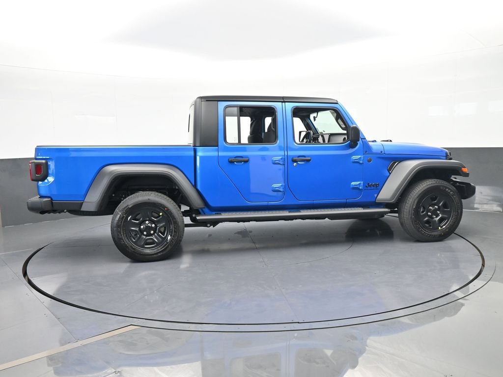 New 2026 Jeep Gladiator Sport AWD/4WD image 7