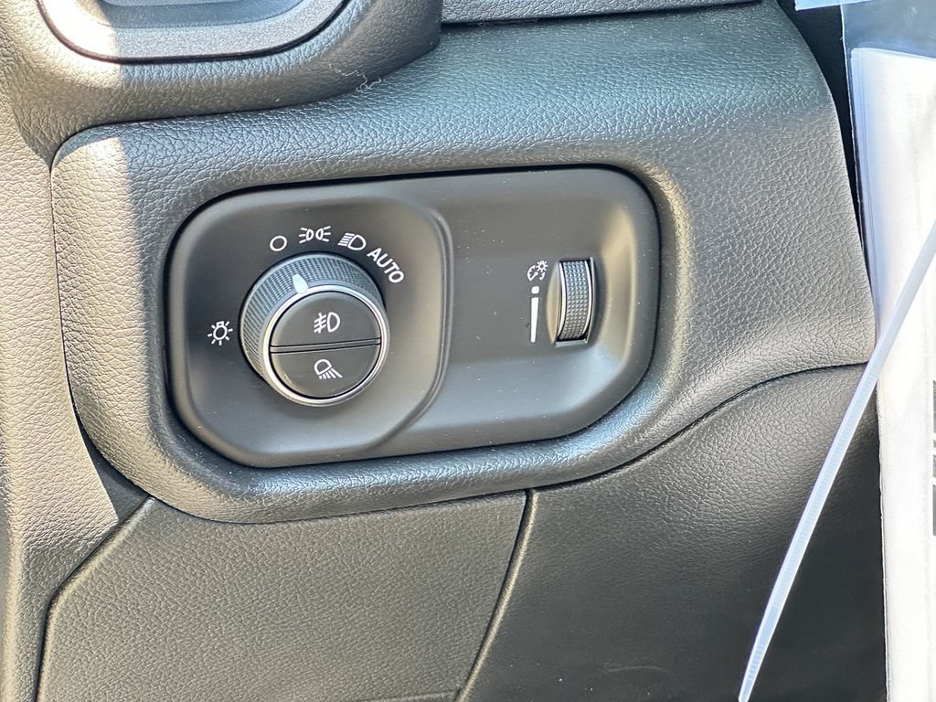 New 2026 RAM 3500 Tradesman AWD/4WD image 18