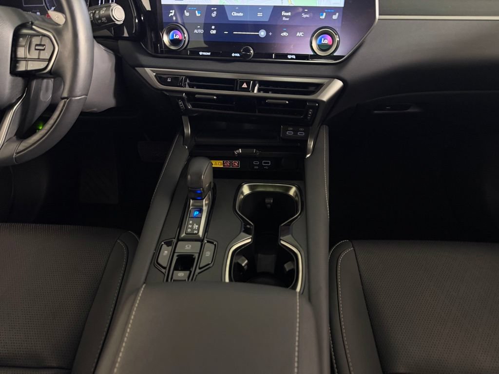 Used 2024 Lexus RX 350 Premium Plus w/ Cold Area Package FWD image 17