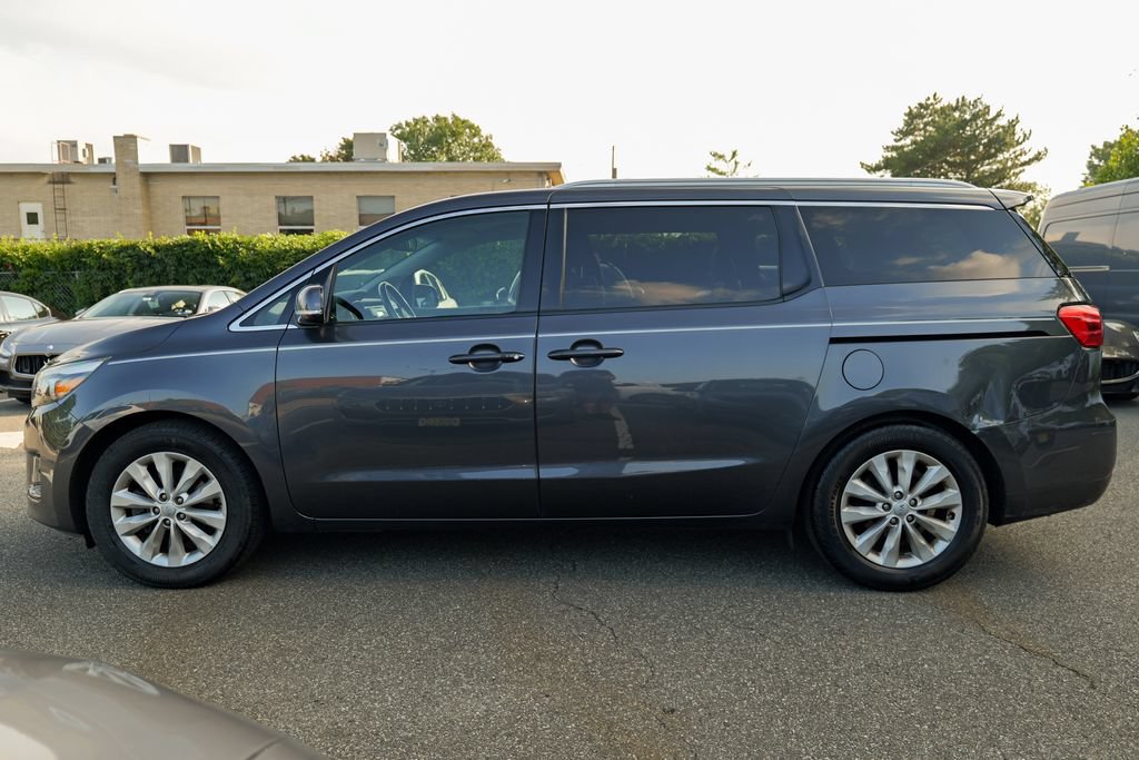 Used 2015 Kia Sedona EX w/ EX Premium Package FWD image 4