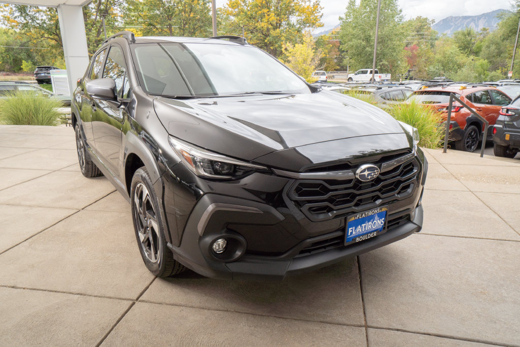 Used 2025 Subaru Crosstrek 2.5i Limited w/ Crosstrek Mirror Package AWD/4WD image 2