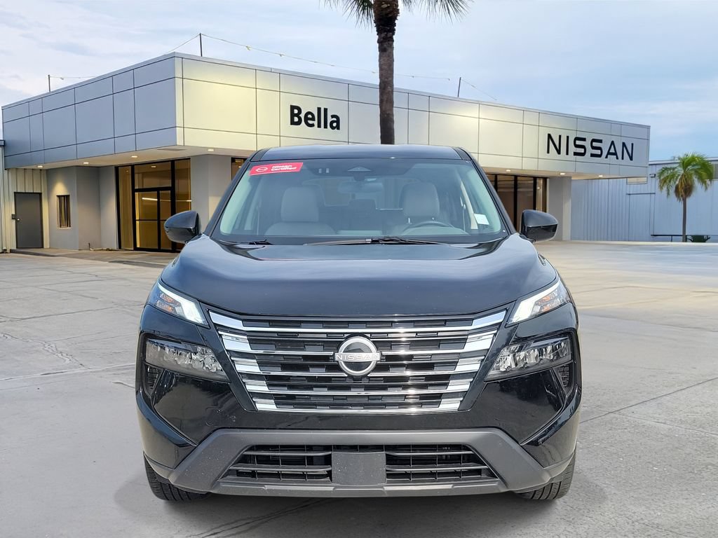 Certified 2025 Nissan Rogue SV FWD image 12