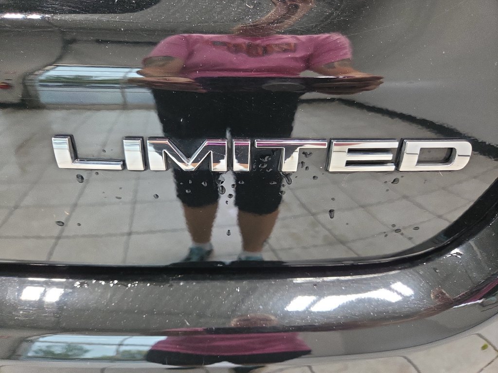 Used 2024 Jeep Compass Limited AWD/4WD image 13