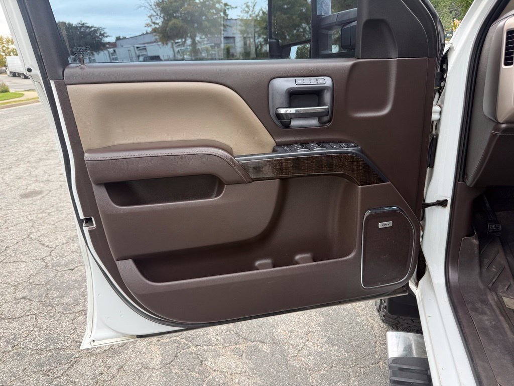 Used 2016 GMC Sierra 3500 Denali w/ Duramax Plus Package AWD/4WD image 39