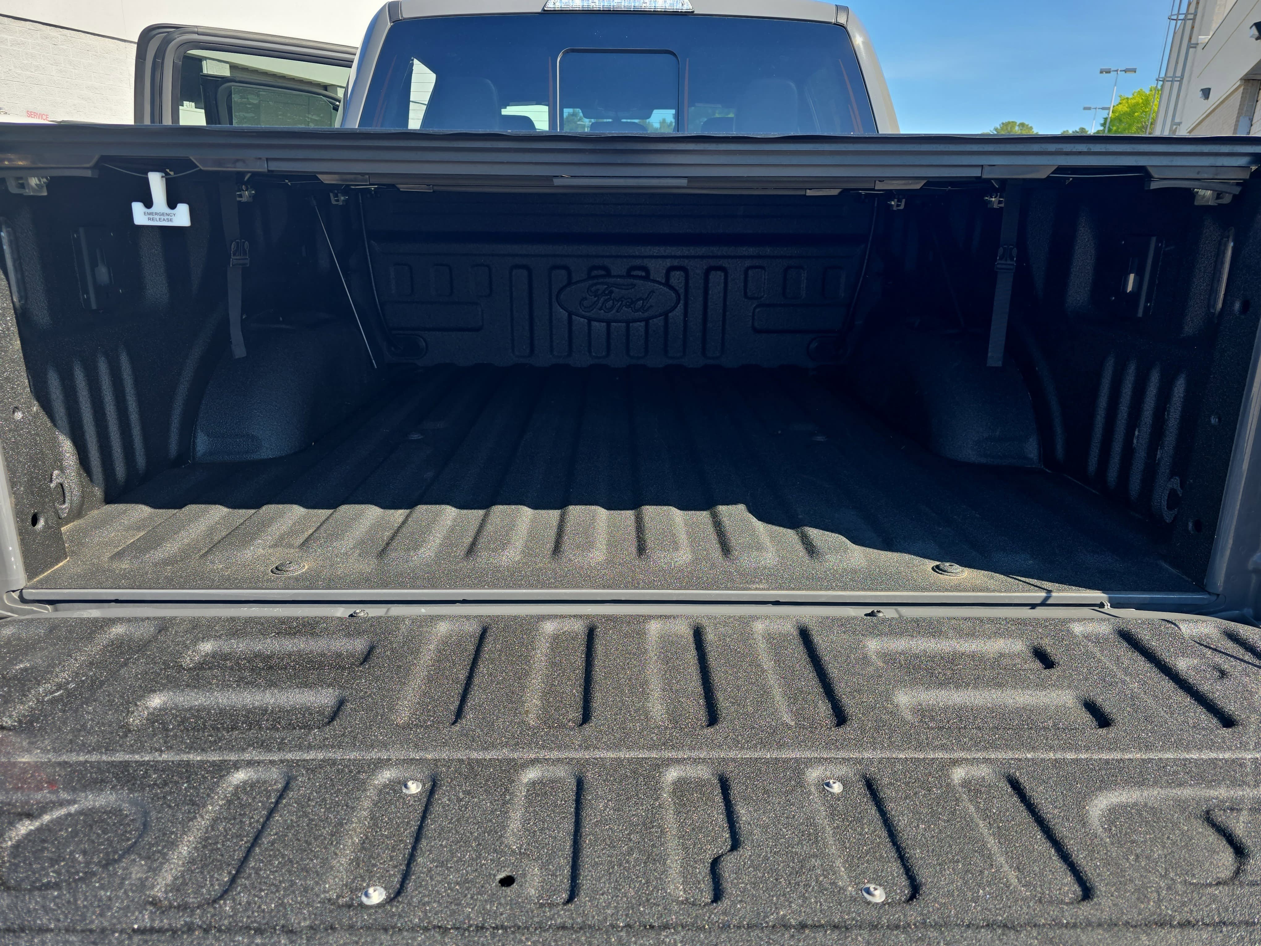 Used 2018 Ford F150 Raptor w/ Equipment Group 801A Mid AWD/4WD image 12