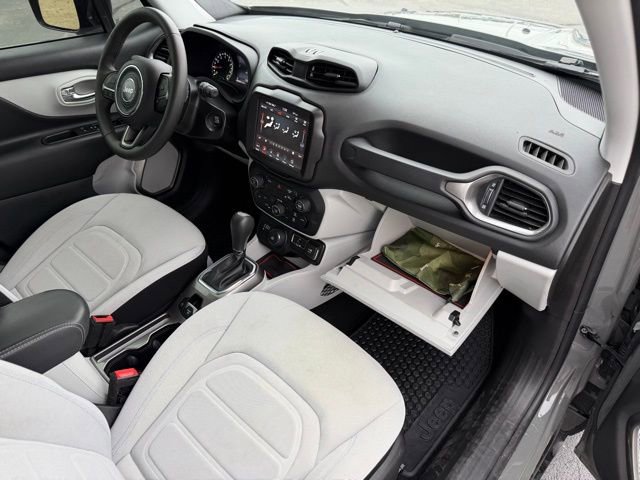 Used 2022 Jeep Renegade Latitude image 41