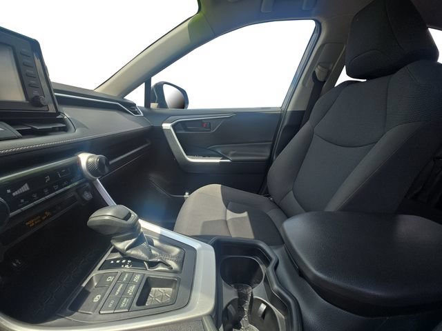 Used 2019 Toyota RAV4 LE w/ All Weather Liner Package AWD/4WD image 11