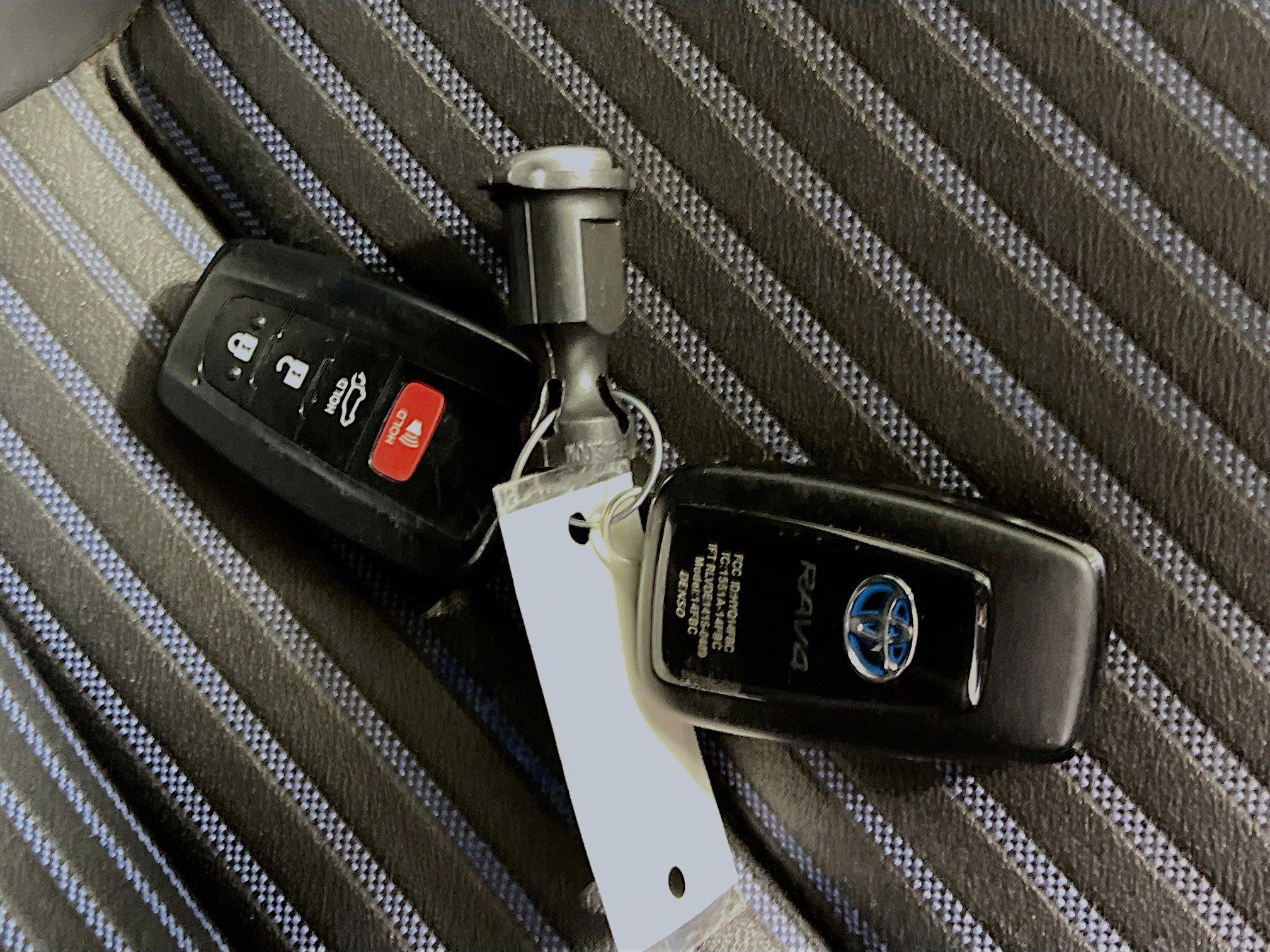 Used 2019 Toyota RAV4 XSE image 36