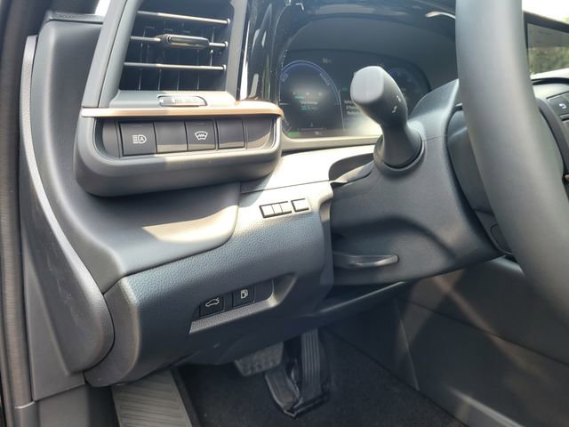 New 2026 Toyota Crown Limited AWD/4WD image 16