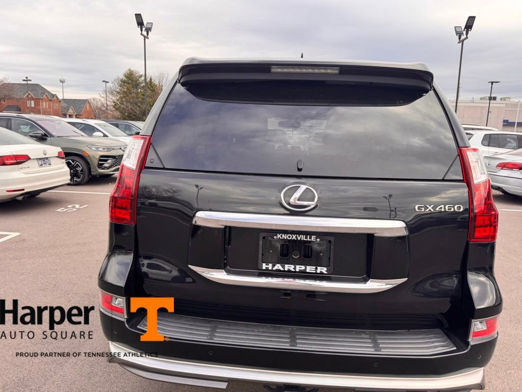 Used 2019 Lexus GX 460 image 4