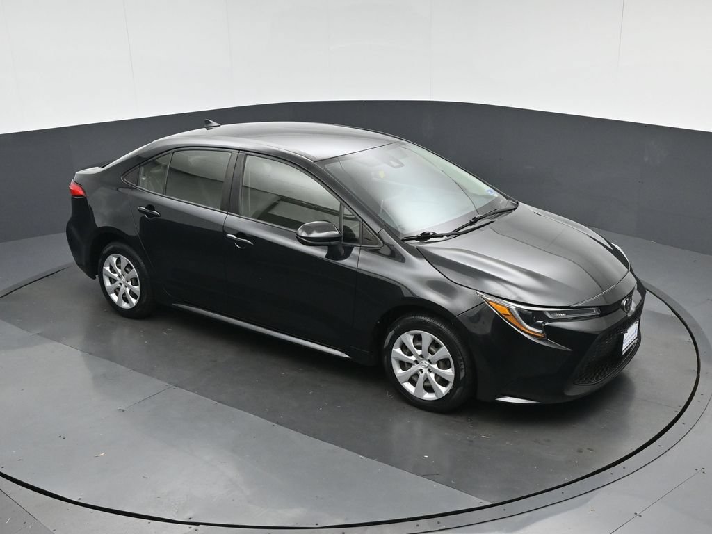 Used 2021 Toyota Corolla LE w/ Carpet Mat Package (TMS) FWD image 52