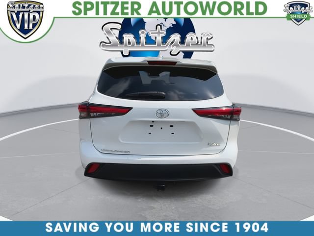 Used 2021 Toyota Highlander L FWD image 8