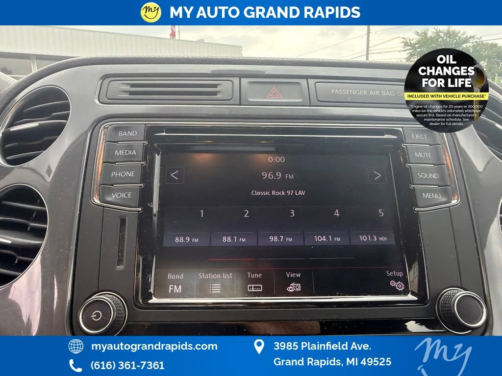 Used 2017 Volkswagen Tiguan S AWD/4WD image 7