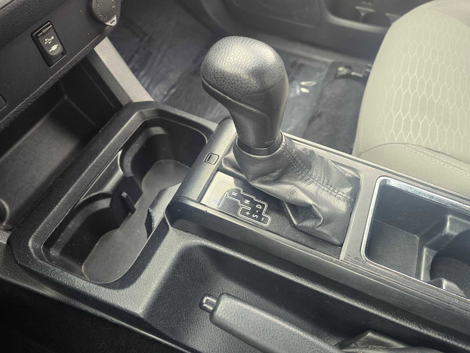 Used 2019 Toyota Tacoma SR image 24