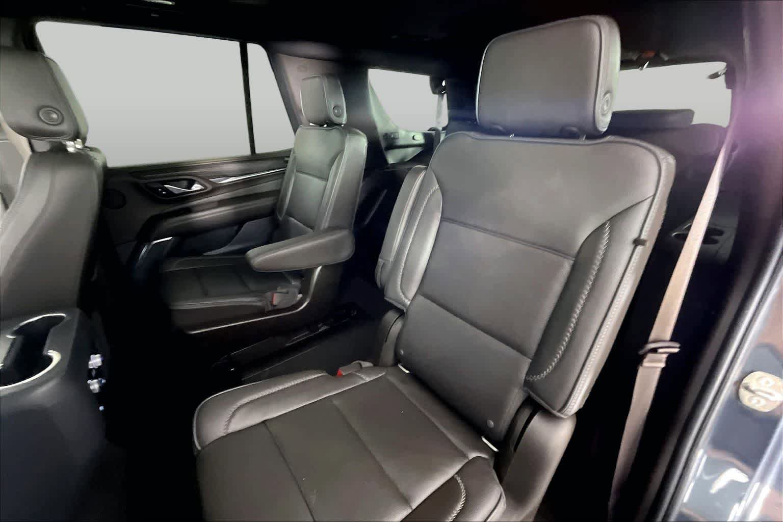 Used 2021 GMC Yukon Denali w/ Denali Premium Package AWD/4WD image 55