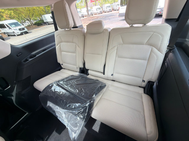 New 2027 Lincoln Navigator L Reserve AWD/4WD image 21