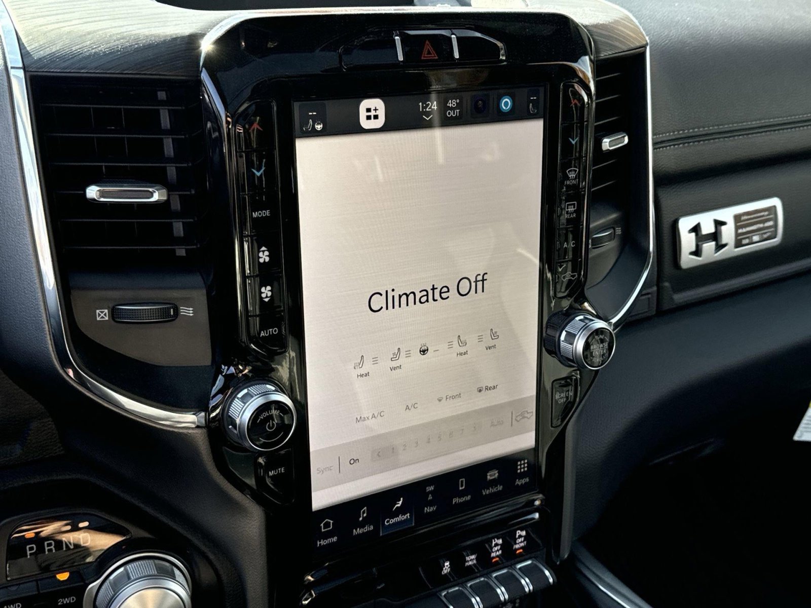 New 2024 RAM 1500 Laramie image 27