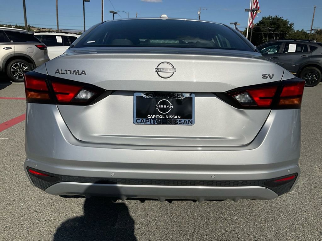 Used 2023 Nissan Altima 2.5 SV image 10