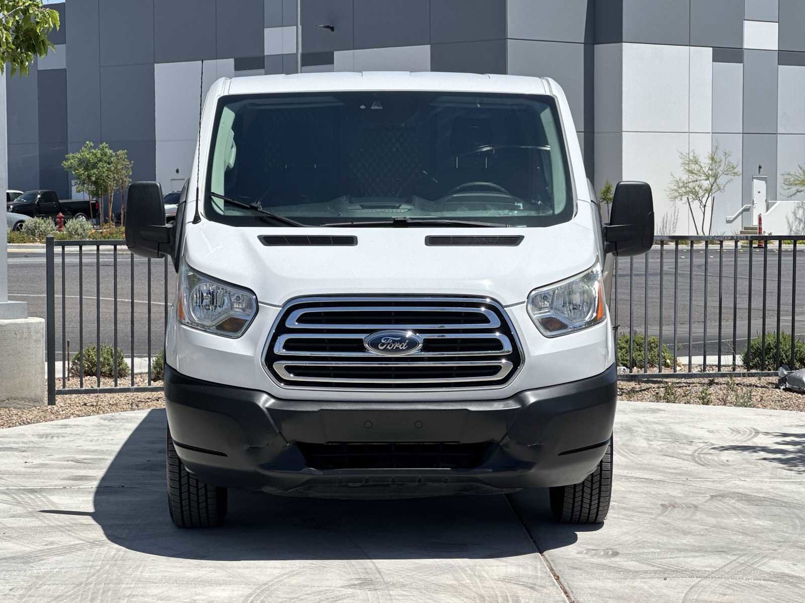 Used 2019 Ford Transit 250 130 Low Roof w/ Exterior Upgrade Package RWD image 3
