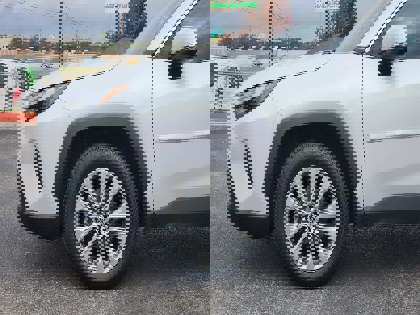 Used 2024 Toyota RAV4 XLE Premium image 8