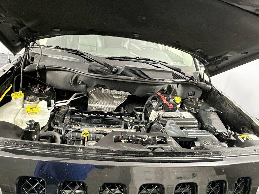 Used 2015 Jeep Patriot High Altitude image 27