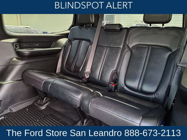 Used 2022 Jeep Wagoneer Series III w/ Premium Group I AWD/4WD image 13