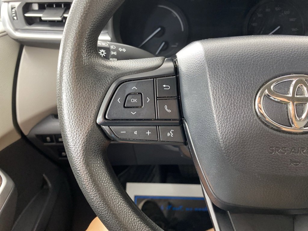 Used 2023 Toyota Sienna LE image 24