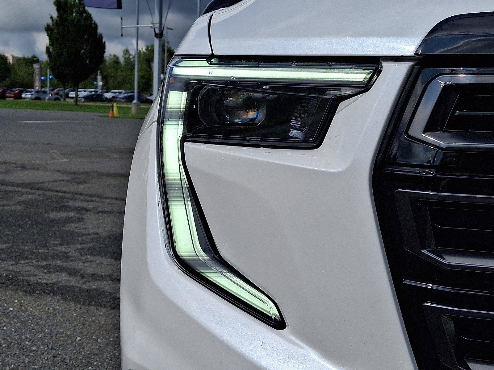 Used 2024 GMC Acadia AT4 w/ Luxury Package AWD/4WD image 9