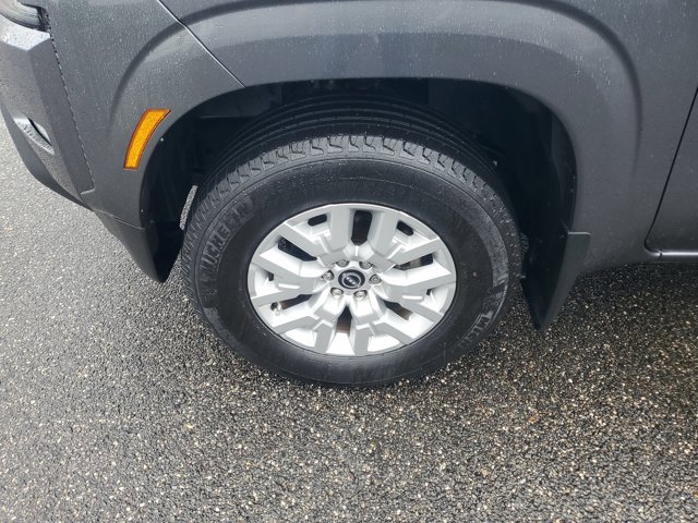 Used 2023 Nissan Frontier SV w/ SV Convenience Package image 5