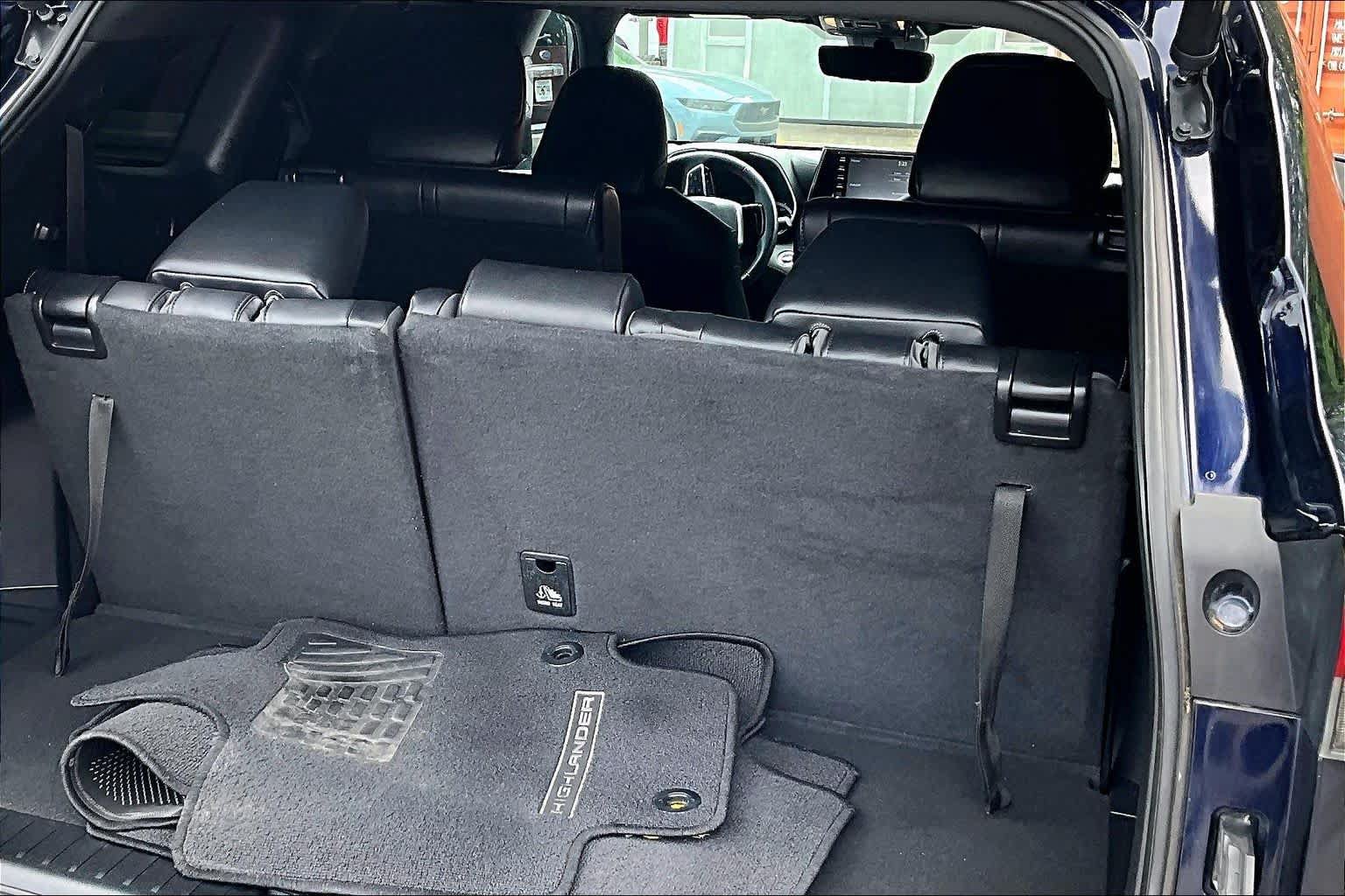 Used 2022 Toyota Highlander XSE FWD image 63
